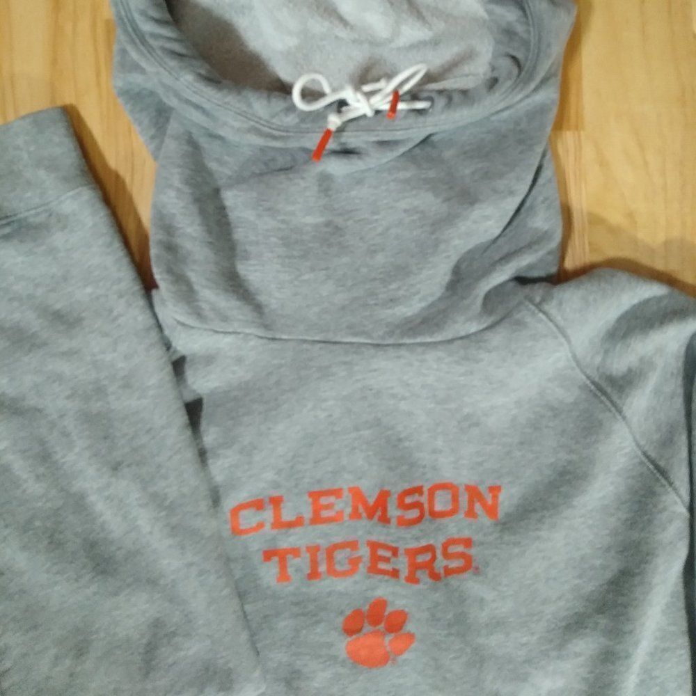 Vintage Nike Clemson Tigers Logo Hoodie Sweatshirt